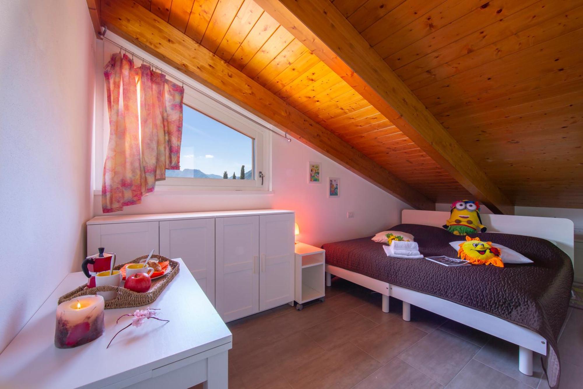 Como Lake Modern Apartament Ulivi Apartment Mezzegra Bagian luar foto